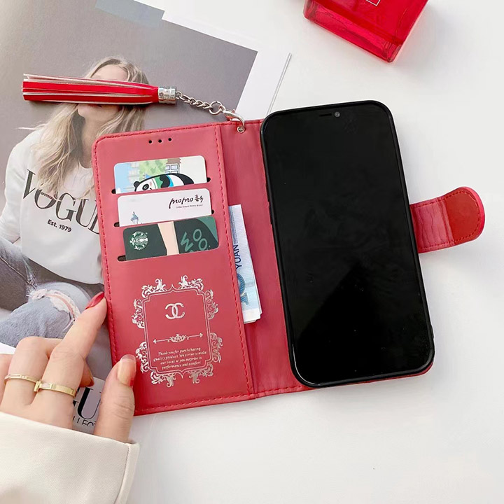 chanel iphone15ケースカード入れ