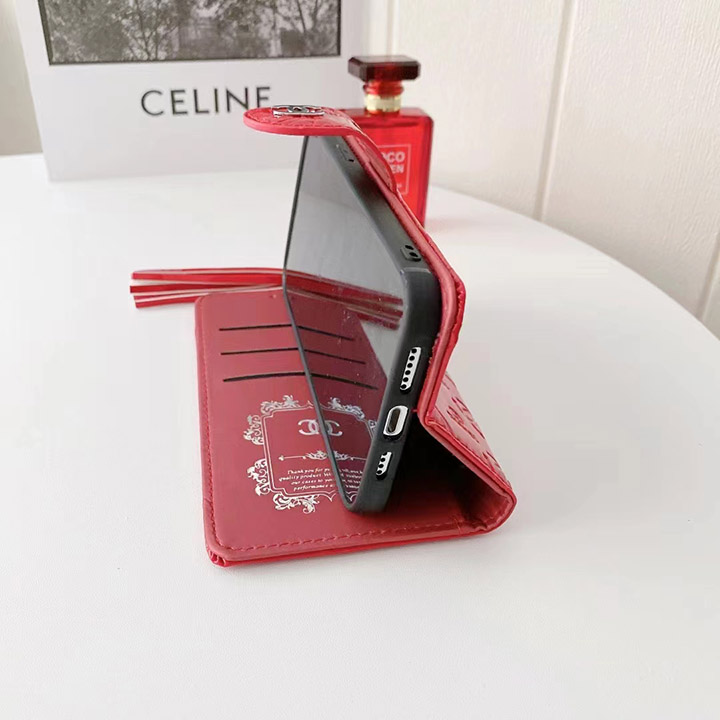 chanel iphone16 pro携帯ケーススタンド機能
