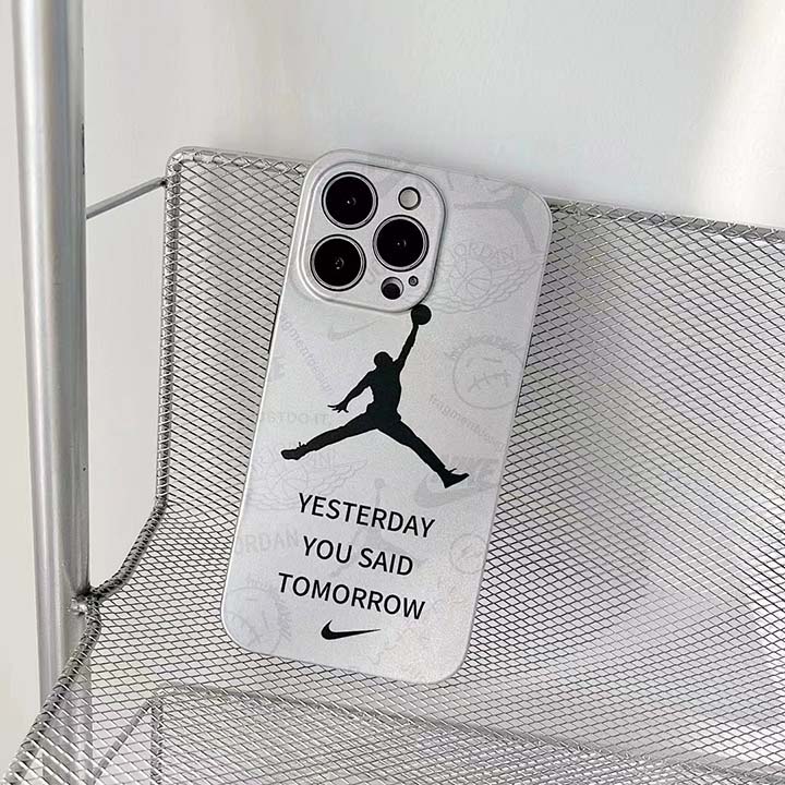 Air Jordan iPhone 12 pro max 高校生愛用 保護ケース