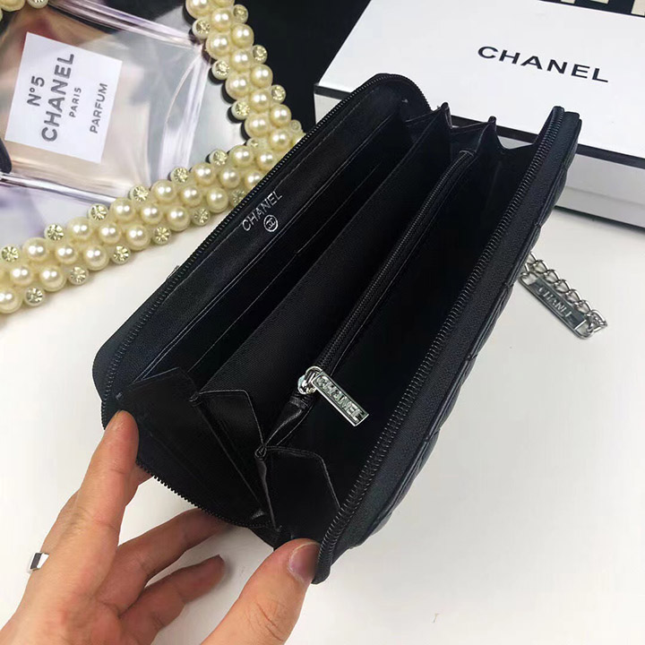 chanelファスナーポケット