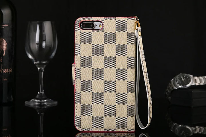 LV iphone15ケース手帳