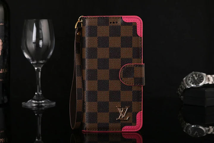 LV iphone15ケース手帳