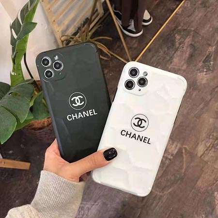 CHANEL iPhone12ケース