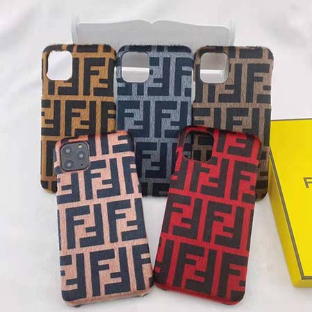 fendi アイフォン xr 英字押し 携帯ケース