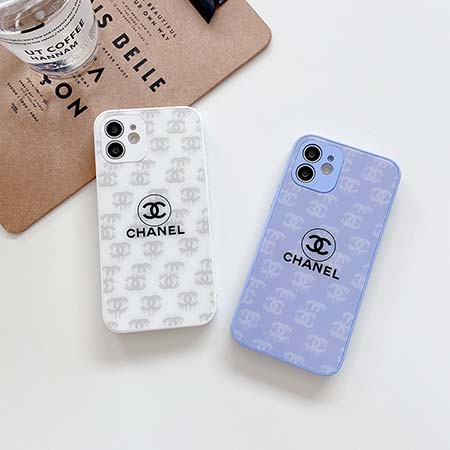 Chanel 流行り iPhone 13 pro ロゴ付き保護ケースchanel アイフォーン 