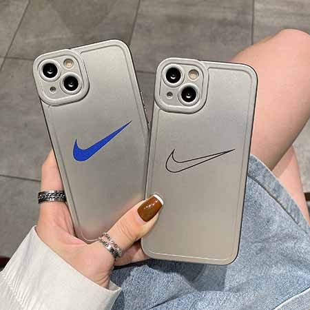 nikeiPhone 13pro高校生愛用カバー