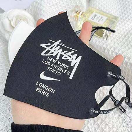 友達へのプレゼント スポーツ風 おしゃれ 極細繊維 白黒 マスクstussy ステューシー 送料無料 ハイブランド 通気性良い 流行り ロゴ付き 防塵 Uvカット 調節可能 洗える