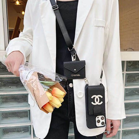 シャネル アイフォン16プロ/16プラス 携帯 ケース カンボン 新品  chanel iphone15promax/15proケース ショルダー  斜め掛け レディース  女子  ハイブランド iphone14pro/13スマホケース ネックストラップ 耐久性