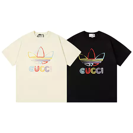 グッチ x アディダス Tシャツ