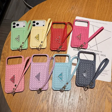 ボッテガ ヴェネタ Prada  iphone17/17promaxケース 編み風 レザー