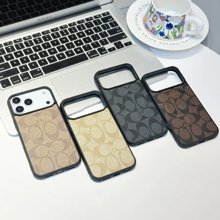 iPhone17ケースブランド coach シグネチャーiphone17pro/17promax携帯ケース 薄型 耐衝撃