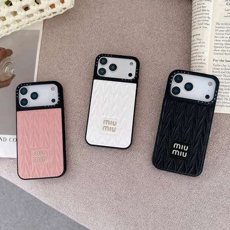 iphone17proケース ハイブランド miumiu iPhone17/17promax携帯ケース レザー 金箔押しマーク