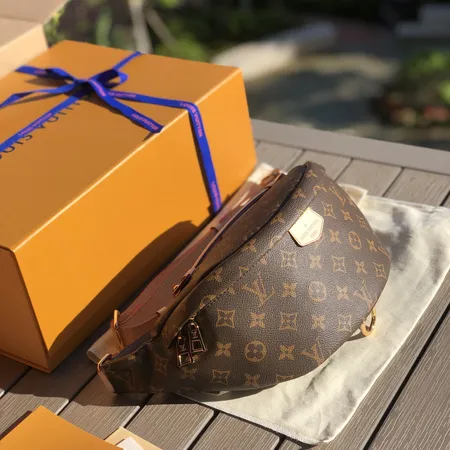 ルイヴィトンボディバッグ モノグラム バムバッグ M43644