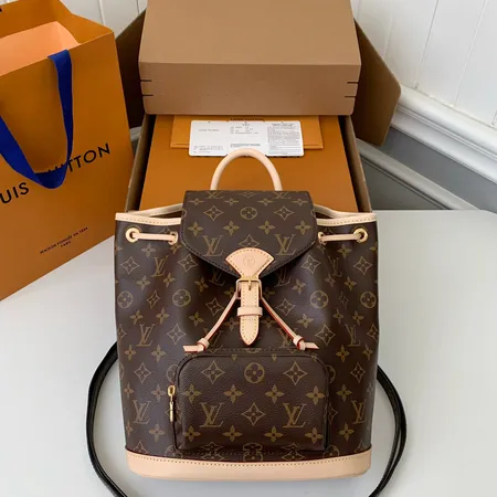 ルイヴィトン バックパック メンズ 人気