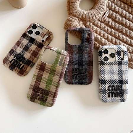 miumiu iphone17/17promax携帯ケース ふわふわ ビックカメラ レンズ保護
