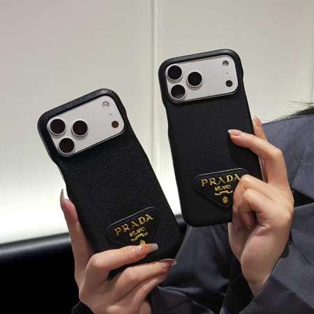 PRADA iPhone17pro用ケース サフィアーノレザー ブラック メンズ 大人気