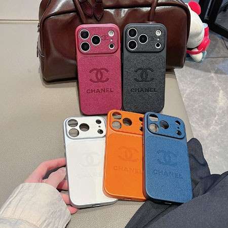 フチ高設計 シャネル iPhone18pro/18promax携帯ケース ココマーク 型押し PUレザー 大窓付き 一体型 レンズ保護 スリム 耐衝撃