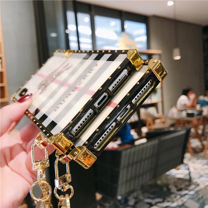 バーバリーアイフォン15 plusソフトケース