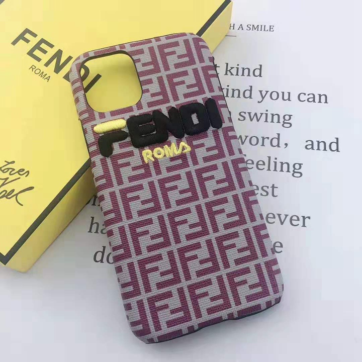 FENDI アイフォンXsMax カバー 立体的