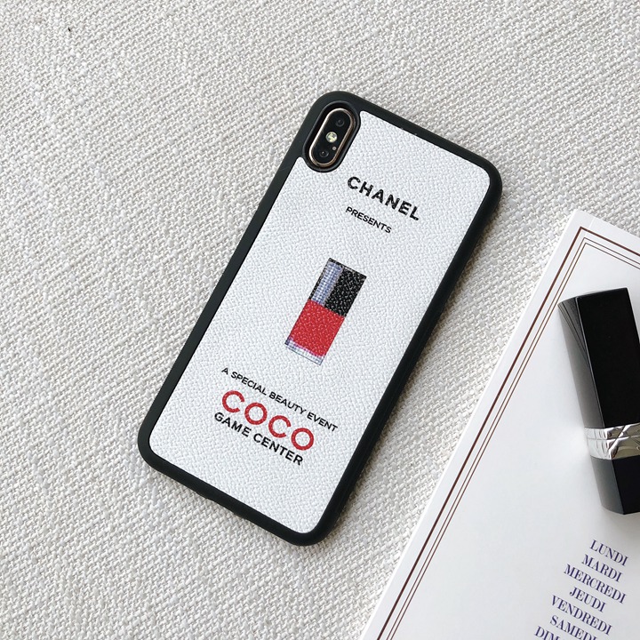 セレブ愛用iPhoneXR/XS Max ケース Chanel