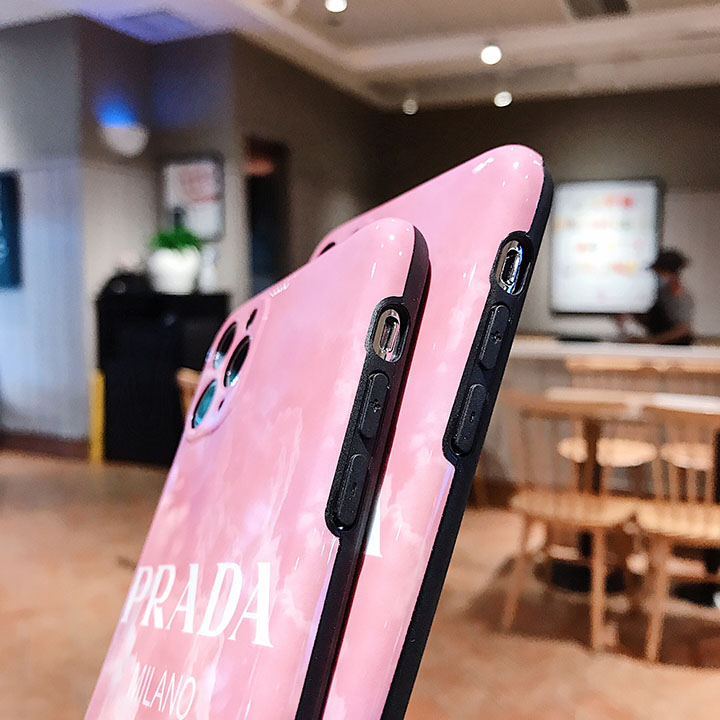 Prada アイフォン11 iphone11pro max/11proカバー 女 愛用 可愛い ブランド 落下防止 アイフォンxs max