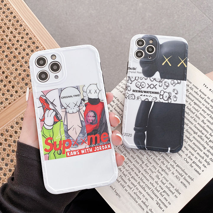 kaws iPhone12 mini12ケース ペア風