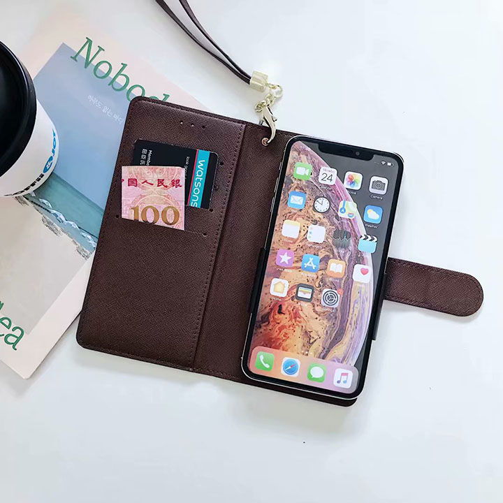 PRADA iphone16ケース 手帳型