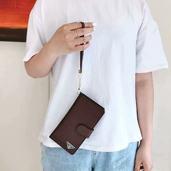 PRADA iphone16ケース 手帳型