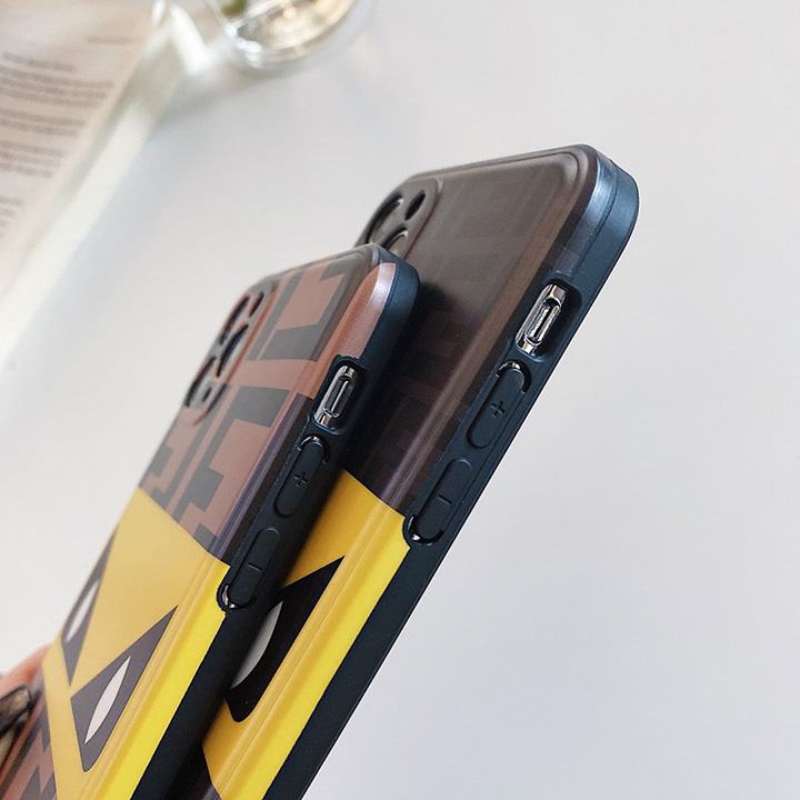 fendi トランク型iphoneX XR 8plus携帯ケース