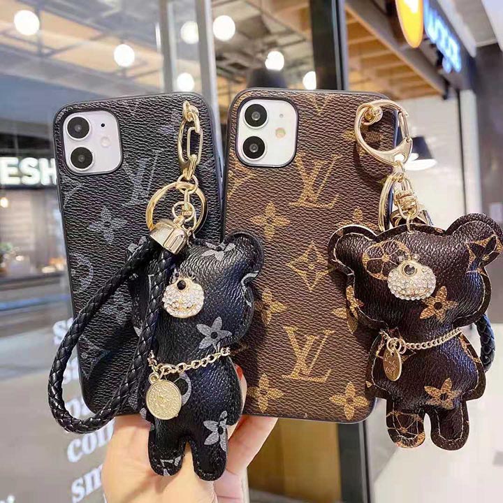 LV 超可愛い 熊 ストラップ付きiphone12携帯ケース