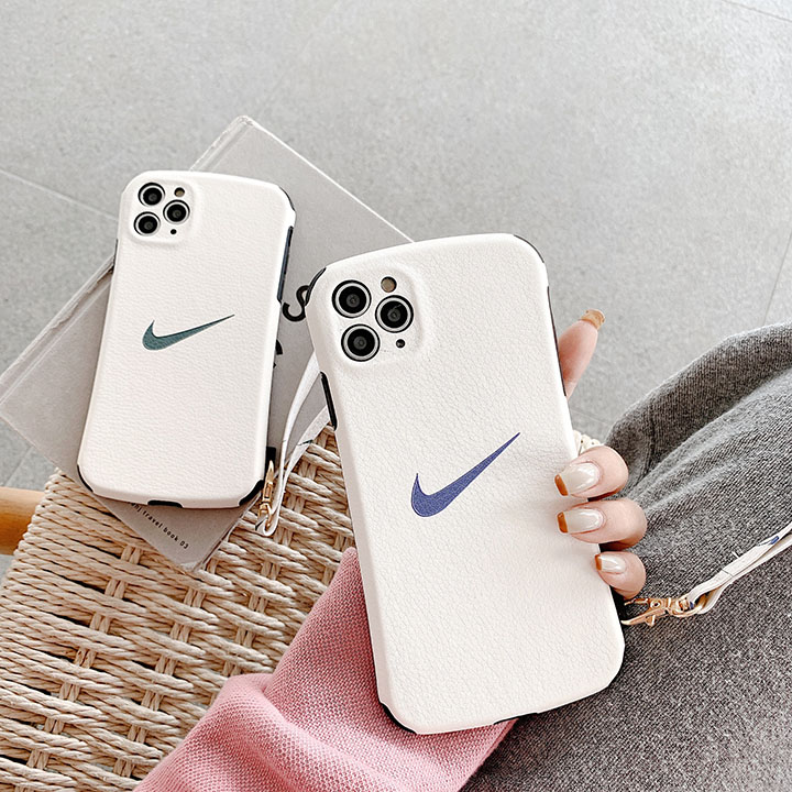 マット素材 チェーン付き iphone11 pro/Xs/8カバーnike