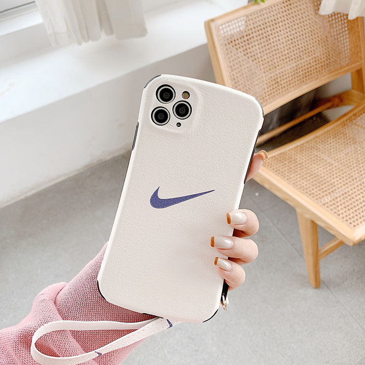 マット素材 チェーン付き iphone11 pro/Xs/8カバーnike