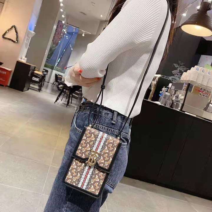 バーバリースマホバッグ