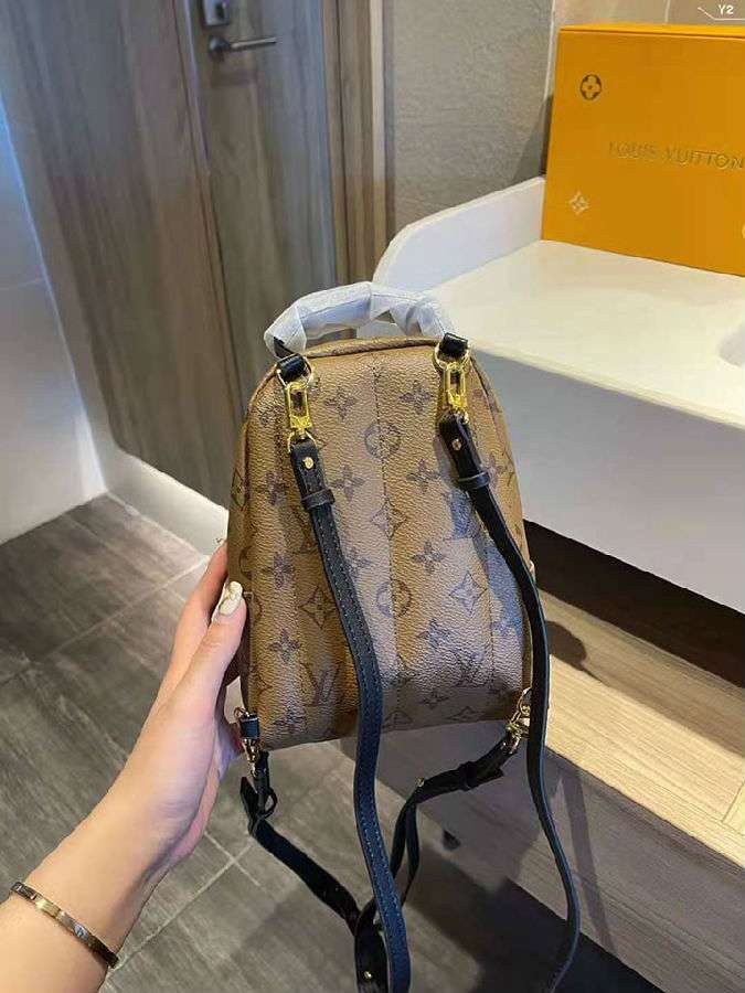 vuitton リュックサック