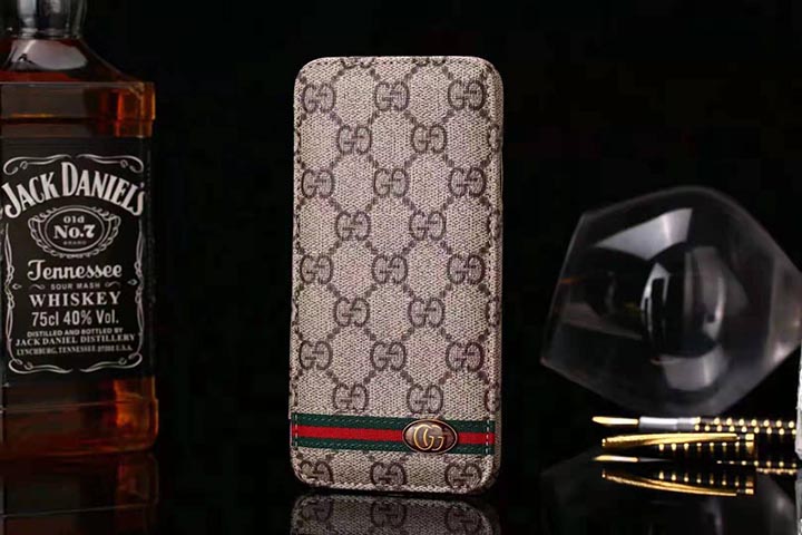 アイホン8plus海外販売カバーgucci