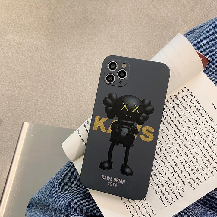 アニメ風iphone8スマホケースKaws