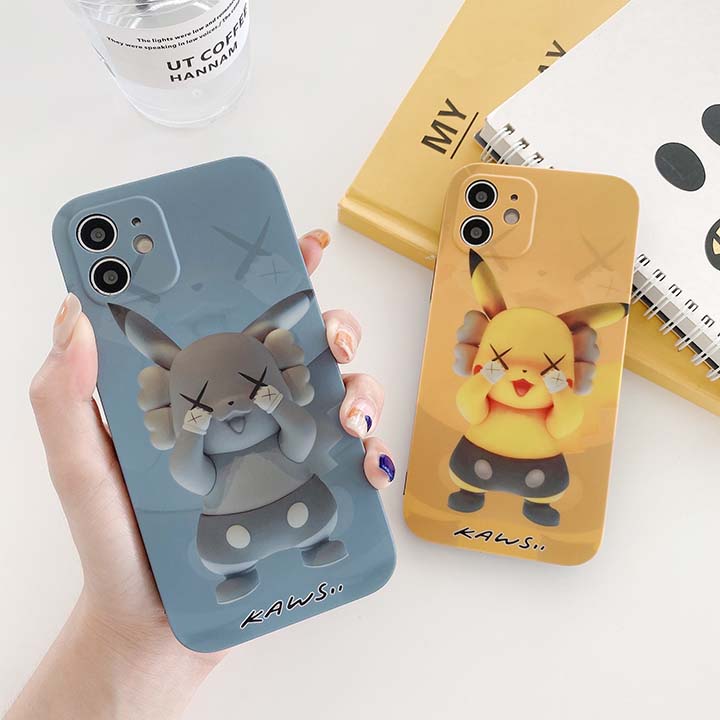 kaws iphone12/12 promax カバー ソフト