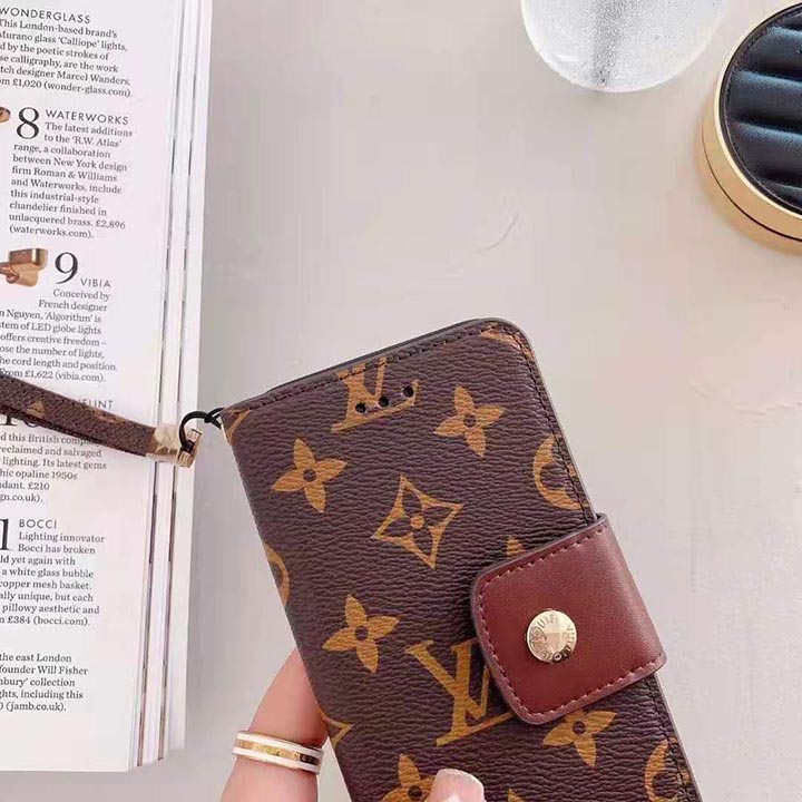 lv iphone15 proケース財布型