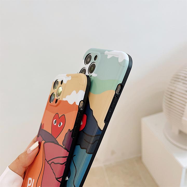ハイブランドコムデギャルソン携帯ケースiphone12 プロマックス