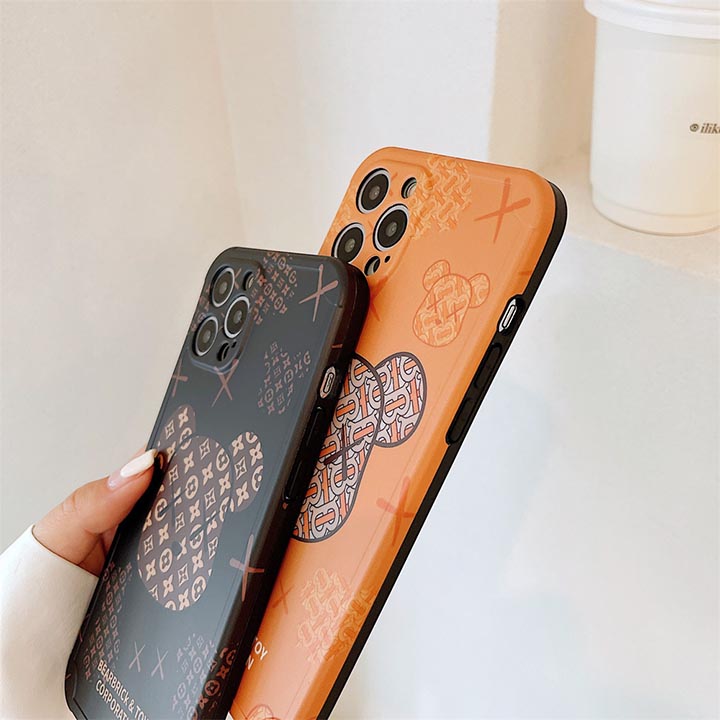 iphone11 pro ベアブリック ハイブランド 携帯ケース