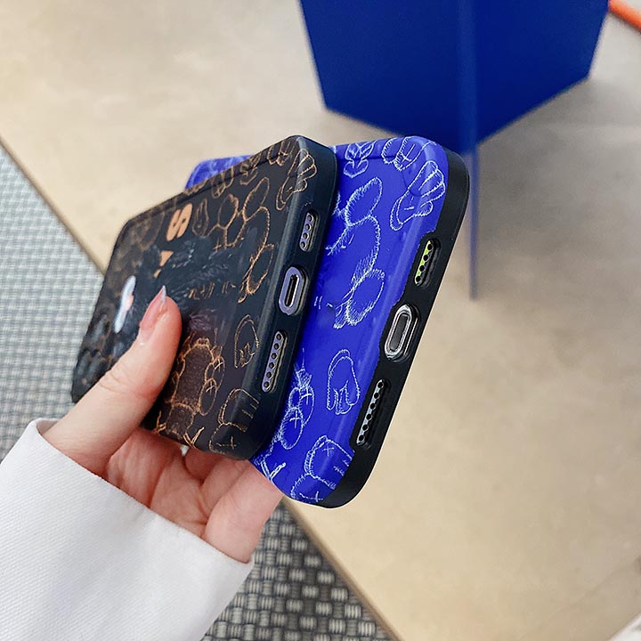 アイフォン XS ケース アニメ風 カウズ