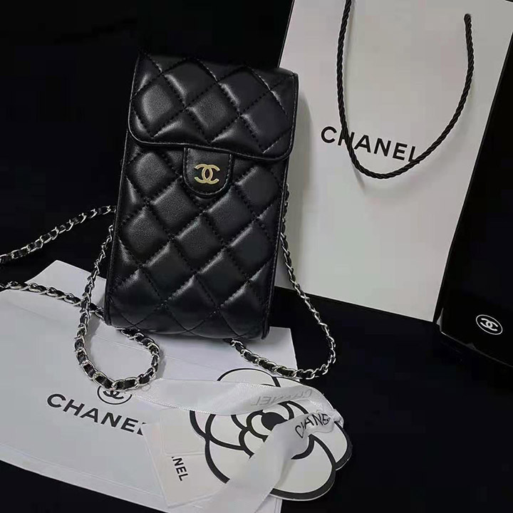 Chanel クロスボディ 黒