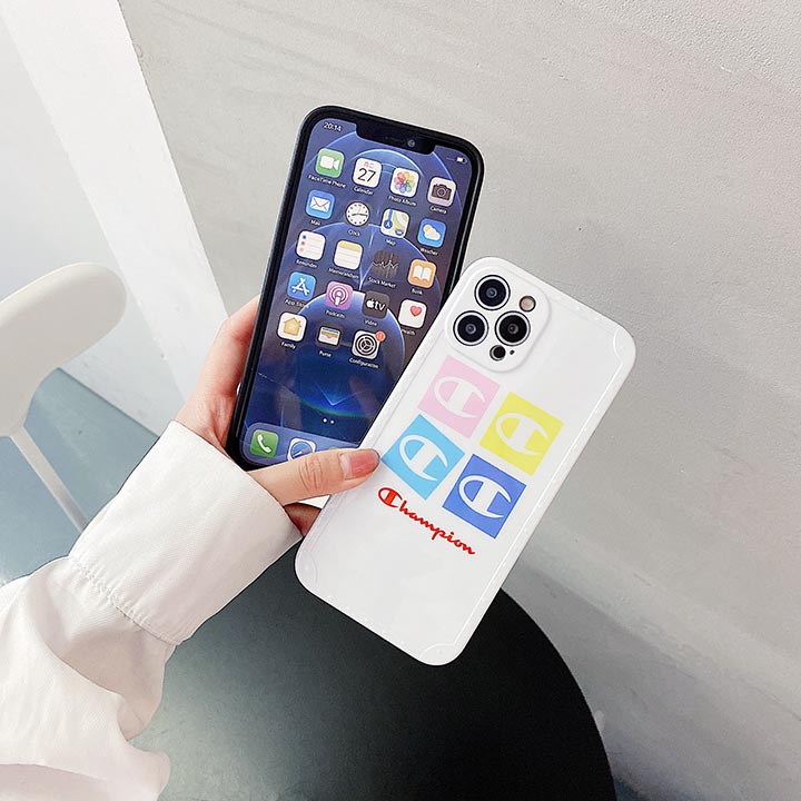 Champion iPhone 8/8PLUS 光沢感 保護ケース