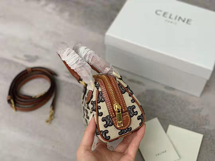 Celine 横開き