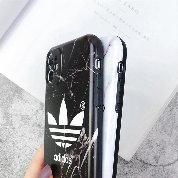 Adidas 保護ケース アイフォーン12 mini/12 pro max 綺麗