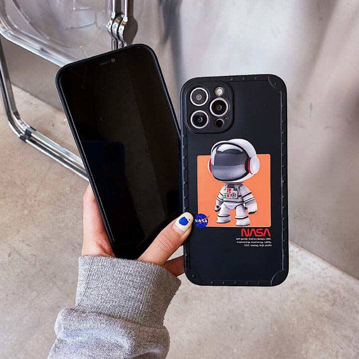 アイホン13promax/13pro保護ケースナサ可愛い