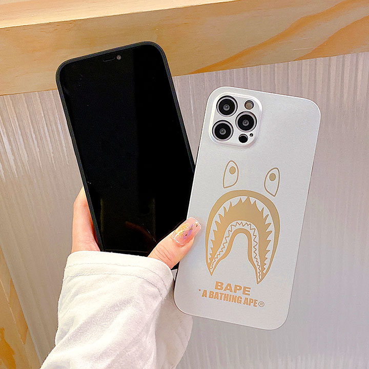 Apple iPhone 13mini 本体 画面割れありBAPEケース付き A