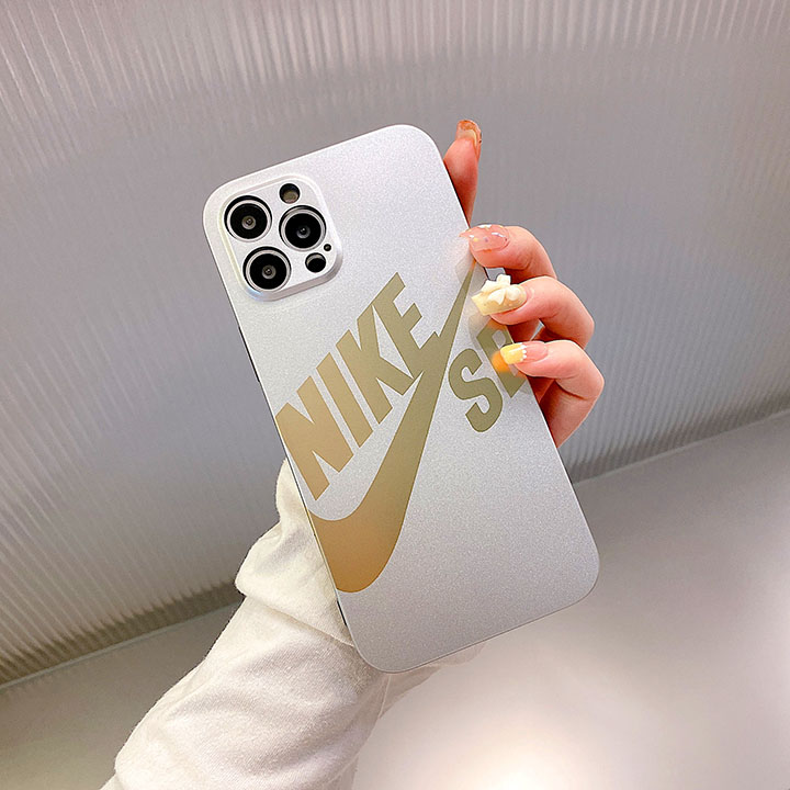 Nike 光沢感 iPhone 13カバー