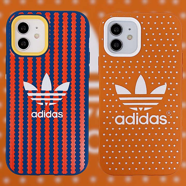 adidas iphone8 plusロゴ付きスマホケース
