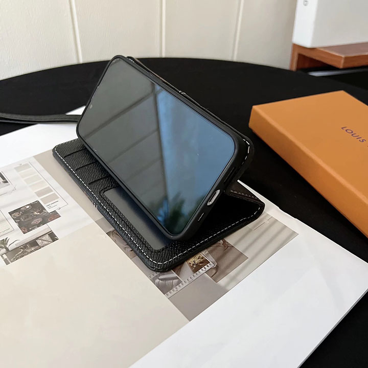 nigo コラボ iphone16ケース 手帳型